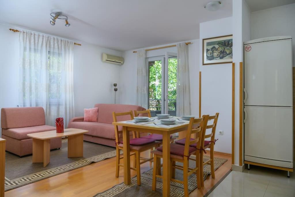 Apartment Sunce พูลา ภายนอก รูปภาพ